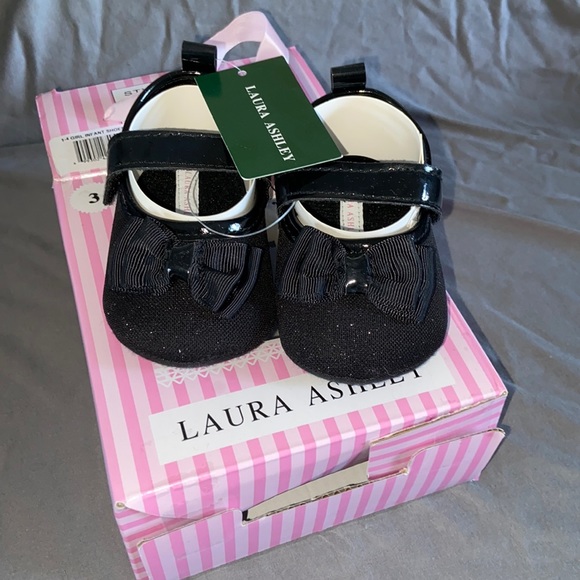 Laura Ashley Other - Laura Ashley shoes infant size 3